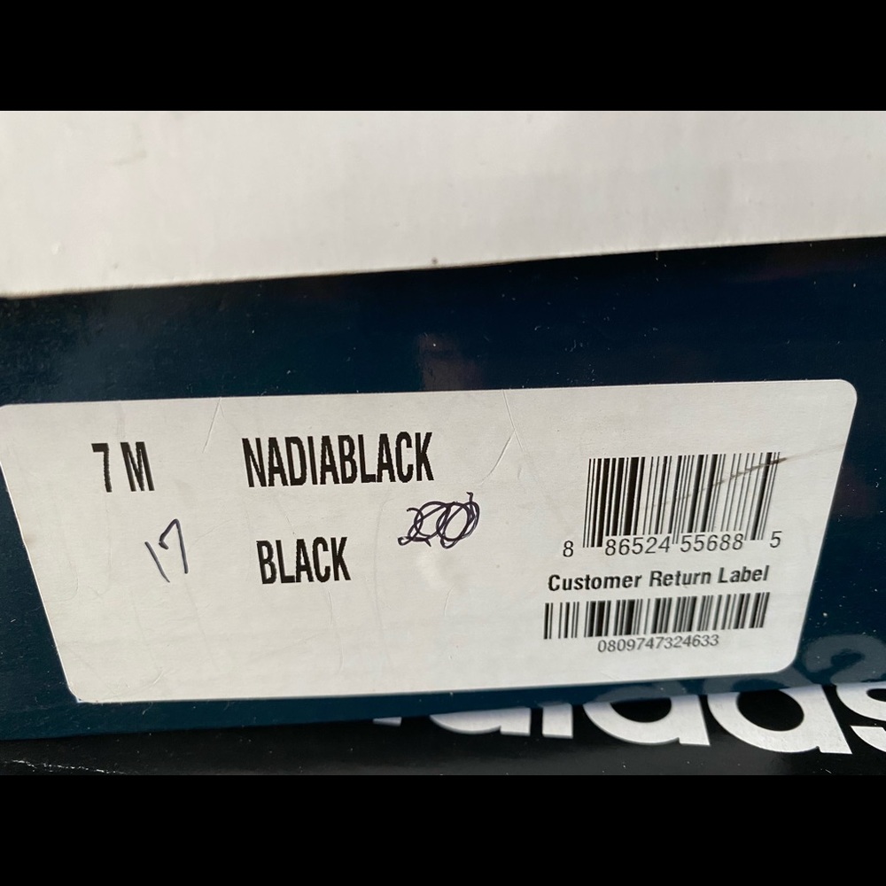 Karen Scott -Nadia Black